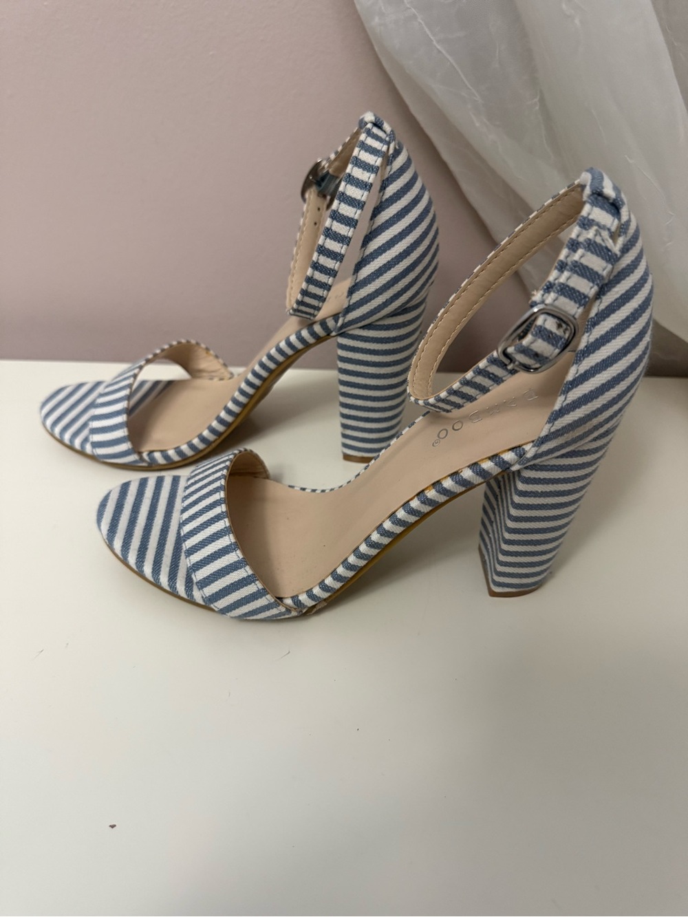 Blue and white striped heel new without box